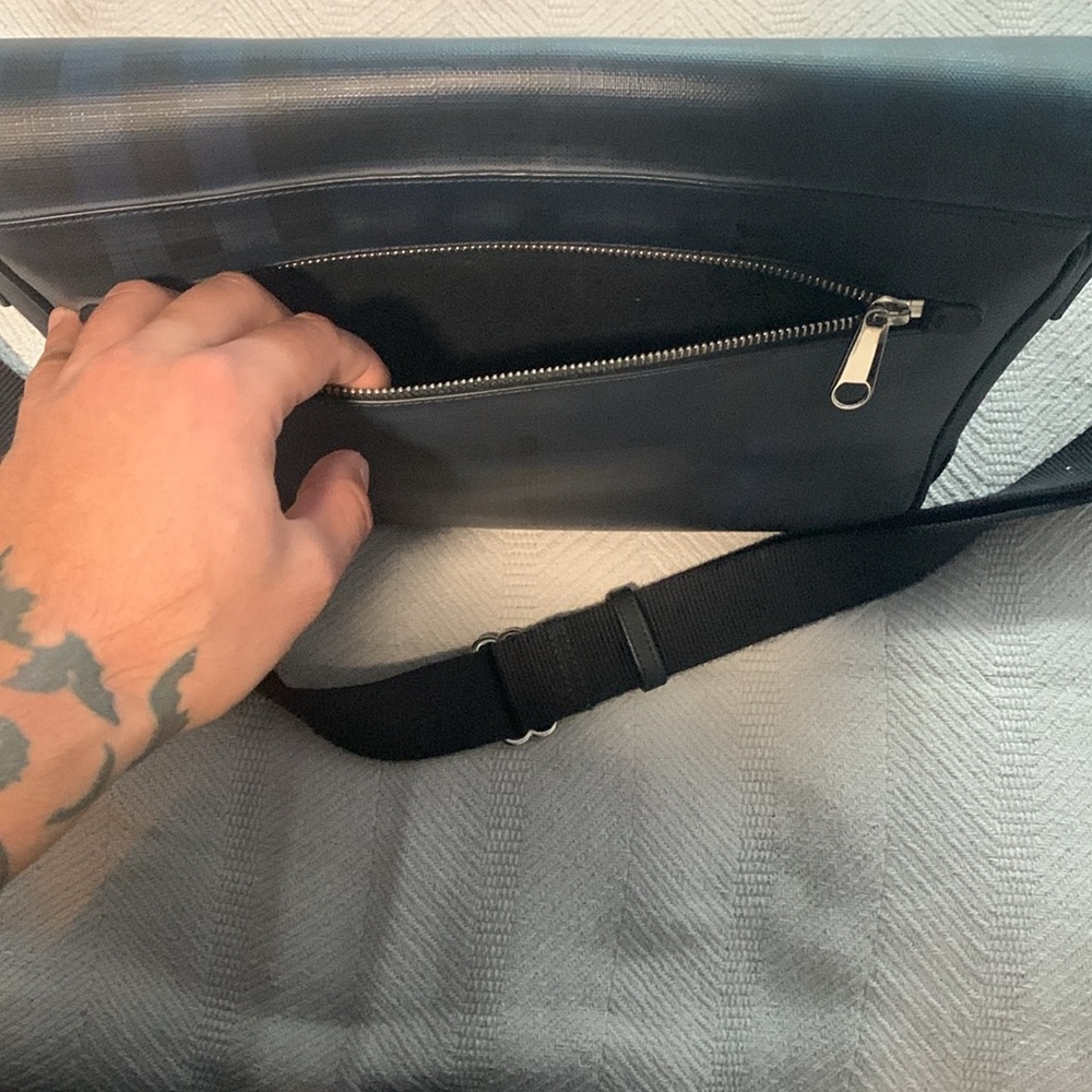 NWOT Burberry Navy/Black Plaid Bruno Messenger Bag - Picture 9 of 10